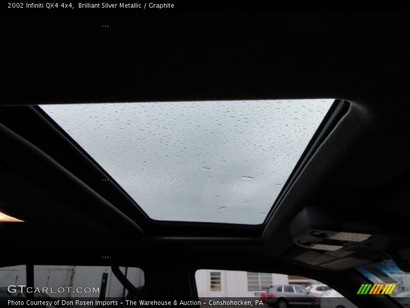 Brilliant Silver Metallic / Graphite 2002 Infiniti QX4 4x4