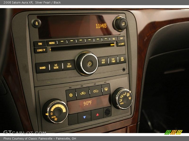 Silver Pearl / Black 2008 Saturn Aura XR