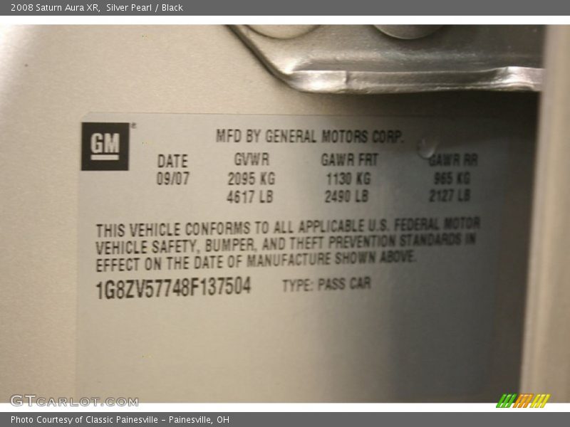Silver Pearl / Black 2008 Saturn Aura XR