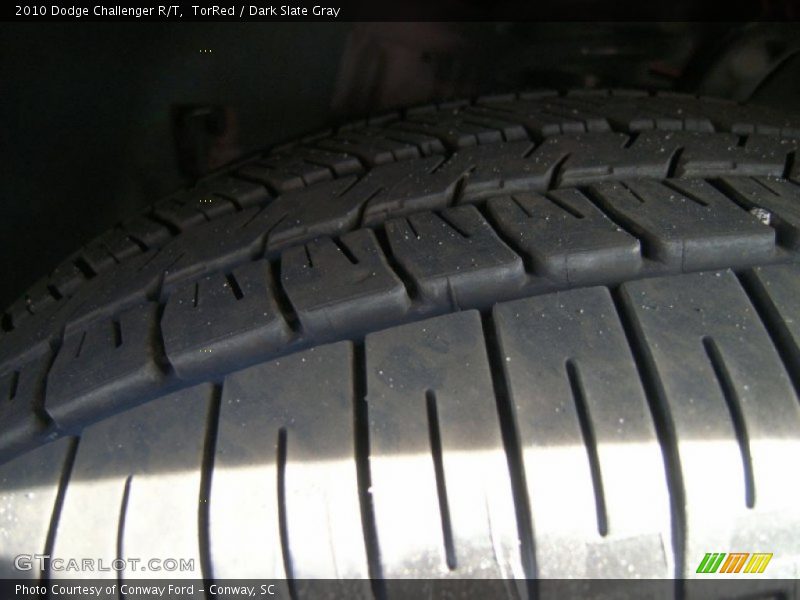 TorRed / Dark Slate Gray 2010 Dodge Challenger R/T