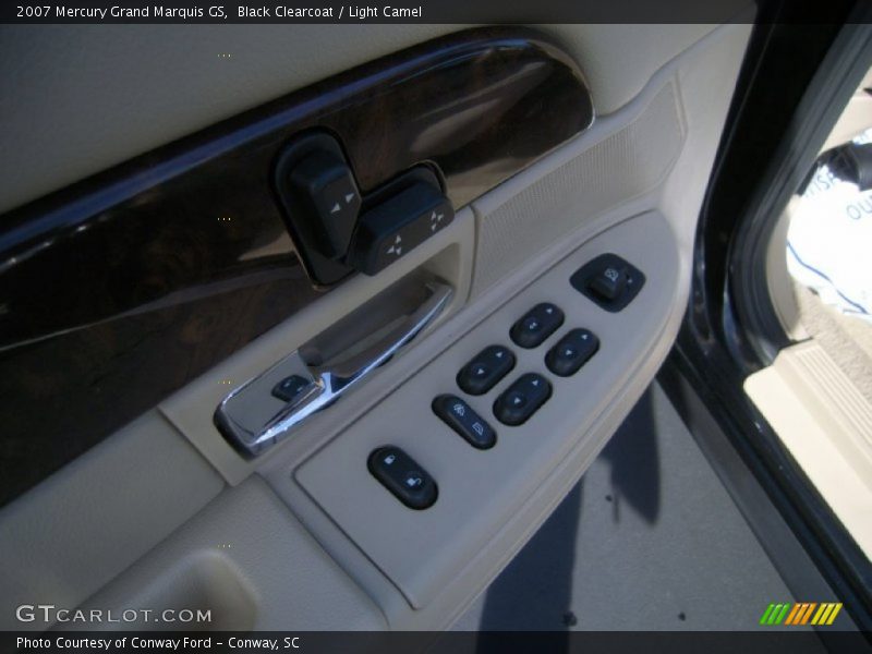 Black Clearcoat / Light Camel 2007 Mercury Grand Marquis GS