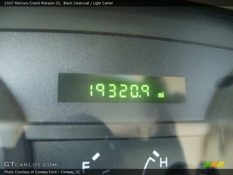 Black Clearcoat / Light Camel 2007 Mercury Grand Marquis GS