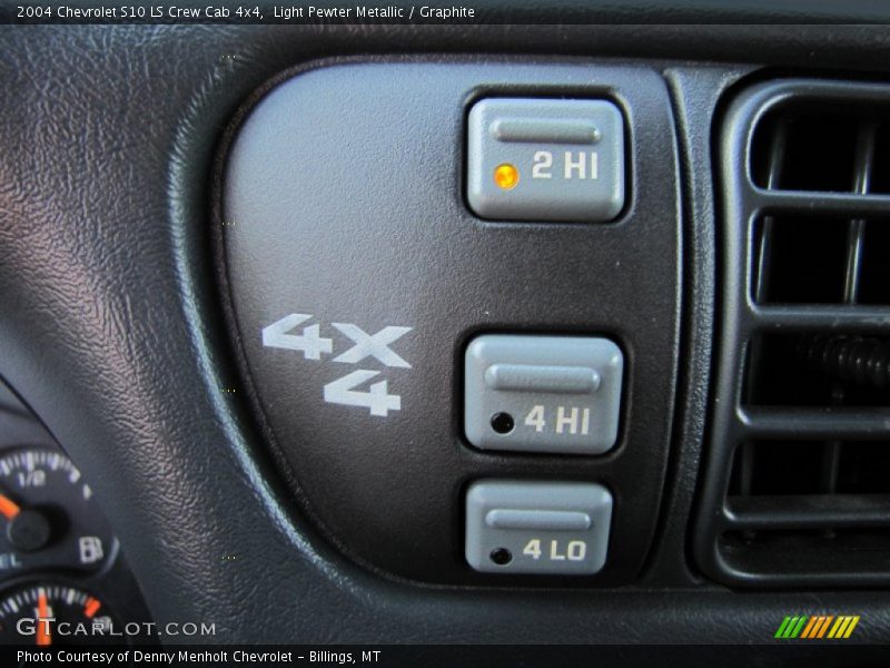 Light Pewter Metallic / Graphite 2004 Chevrolet S10 LS Crew Cab 4x4