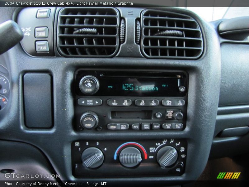 Light Pewter Metallic / Graphite 2004 Chevrolet S10 LS Crew Cab 4x4