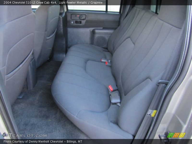 Light Pewter Metallic / Graphite 2004 Chevrolet S10 LS Crew Cab 4x4