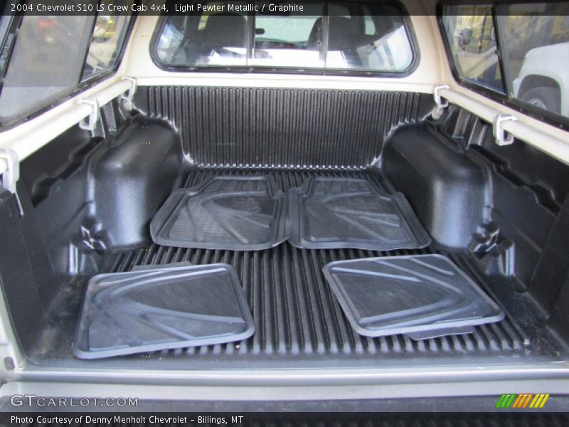 Light Pewter Metallic / Graphite 2004 Chevrolet S10 LS Crew Cab 4x4