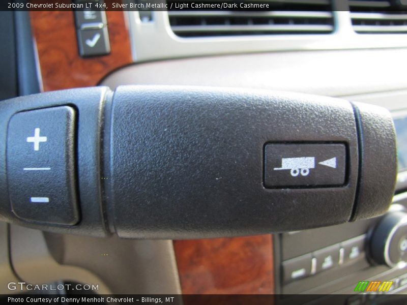 Silver Birch Metallic / Light Cashmere/Dark Cashmere 2009 Chevrolet Suburban LT 4x4