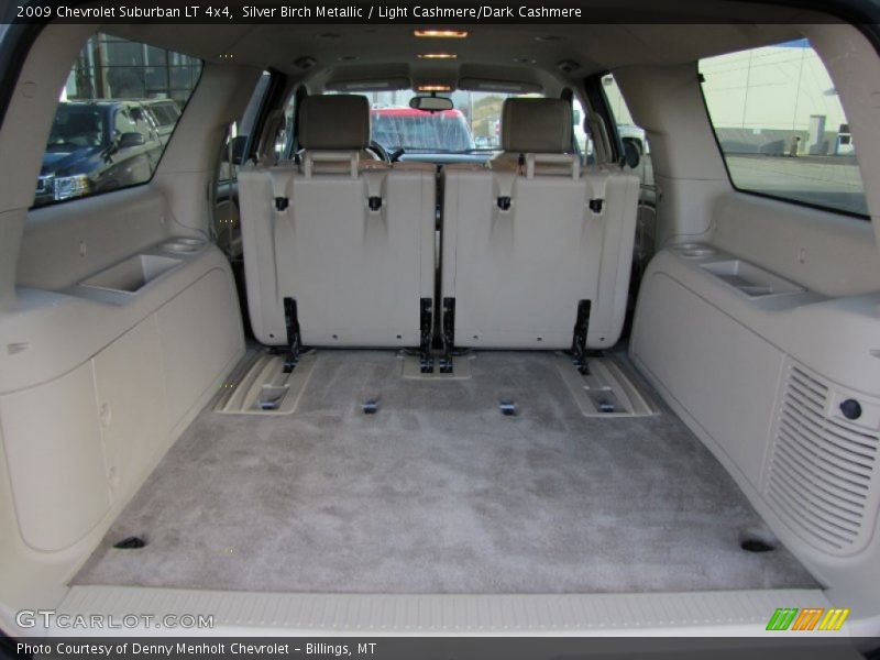 Silver Birch Metallic / Light Cashmere/Dark Cashmere 2009 Chevrolet Suburban LT 4x4
