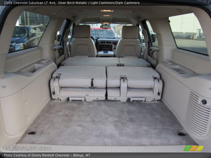 Silver Birch Metallic / Light Cashmere/Dark Cashmere 2009 Chevrolet Suburban LT 4x4