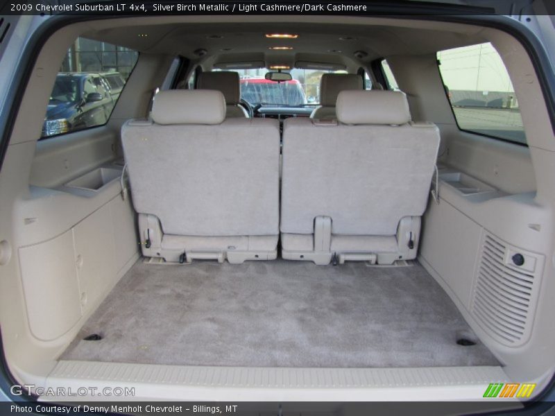 Silver Birch Metallic / Light Cashmere/Dark Cashmere 2009 Chevrolet Suburban LT 4x4