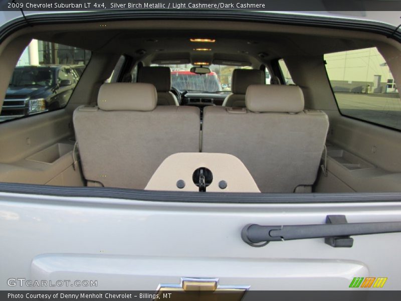 Silver Birch Metallic / Light Cashmere/Dark Cashmere 2009 Chevrolet Suburban LT 4x4