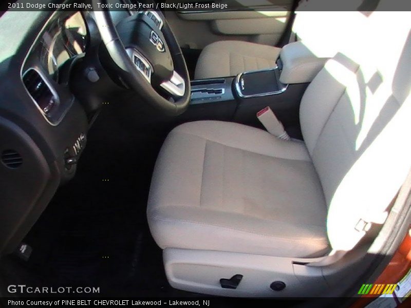 Toxic Orange Pearl / Black/Light Frost Beige 2011 Dodge Charger Rallye