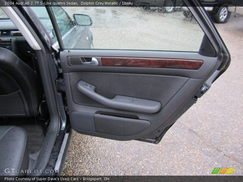 Door Panel of 2004 A6 2.7T S-Line quattro Sedan
