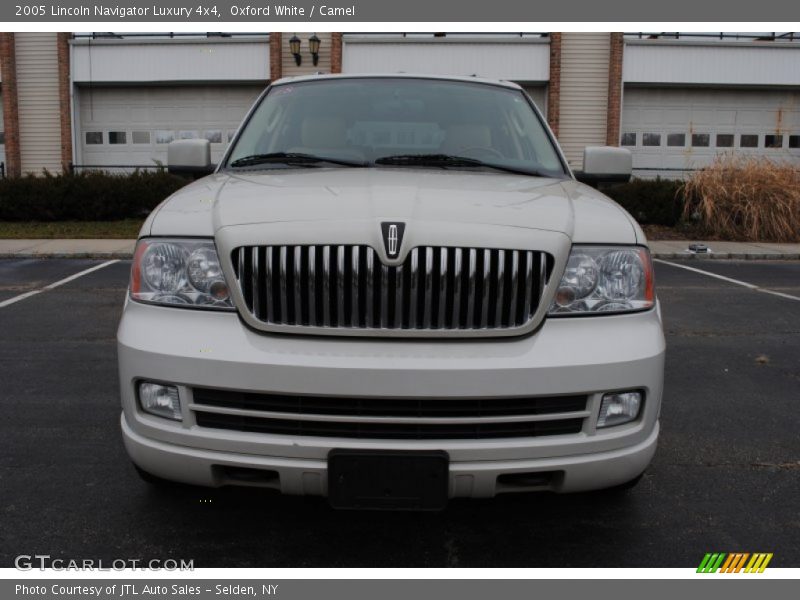 Oxford White / Camel 2005 Lincoln Navigator Luxury 4x4