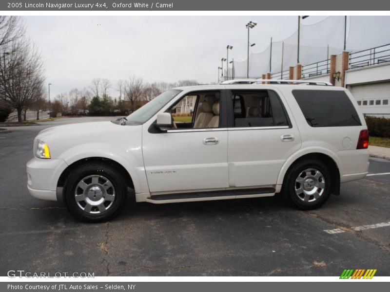 Oxford White / Camel 2005 Lincoln Navigator Luxury 4x4