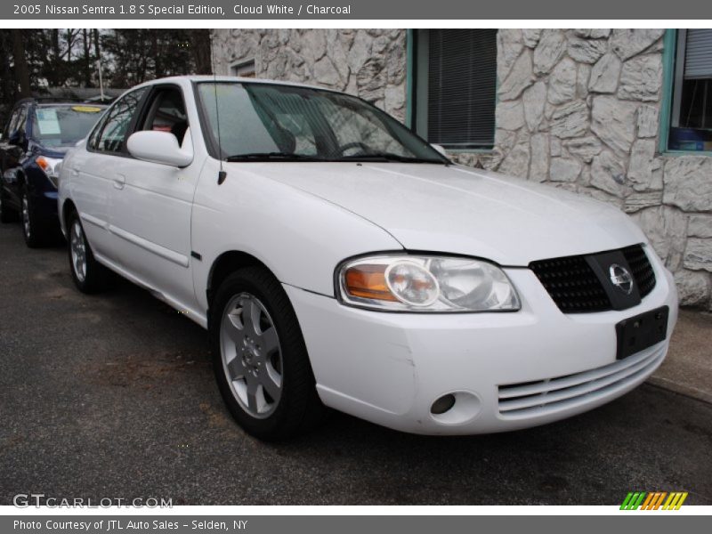 Cloud White / Charcoal 2005 Nissan Sentra 1.8 S Special Edition