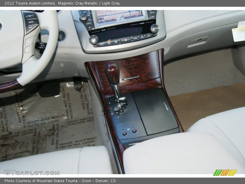 Magnetic Gray Metallic / Light Gray 2012 Toyota Avalon Limited