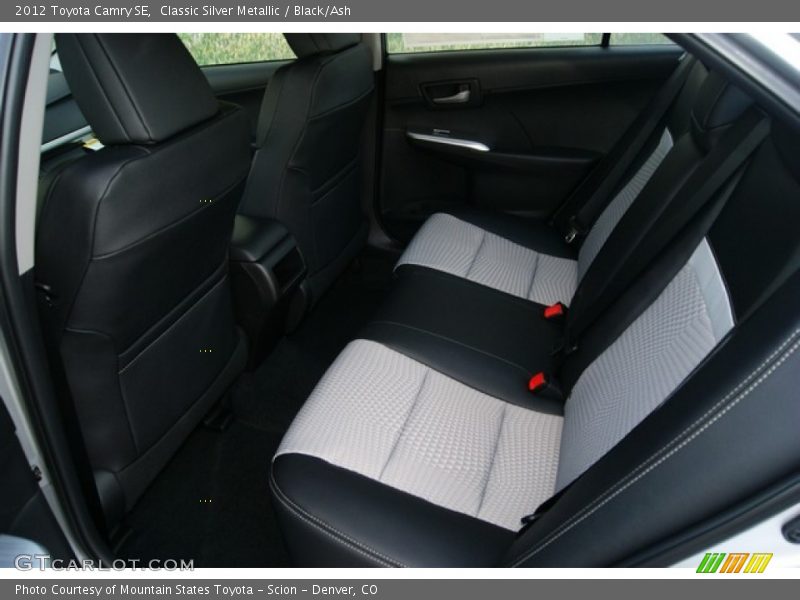 Classic Silver Metallic / Black/Ash 2012 Toyota Camry SE