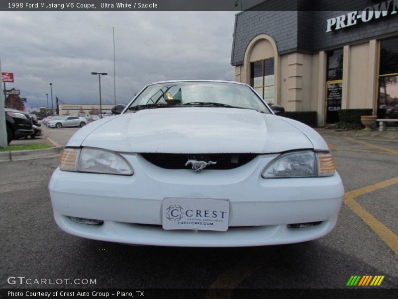 Ultra White / Saddle 1998 Ford Mustang V6 Coupe