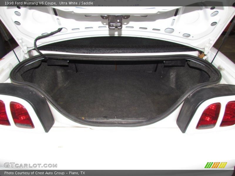  1998 Mustang V6 Coupe Trunk