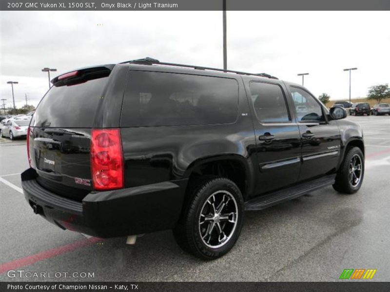 Onyx Black / Light Titanium 2007 GMC Yukon XL 1500 SLT