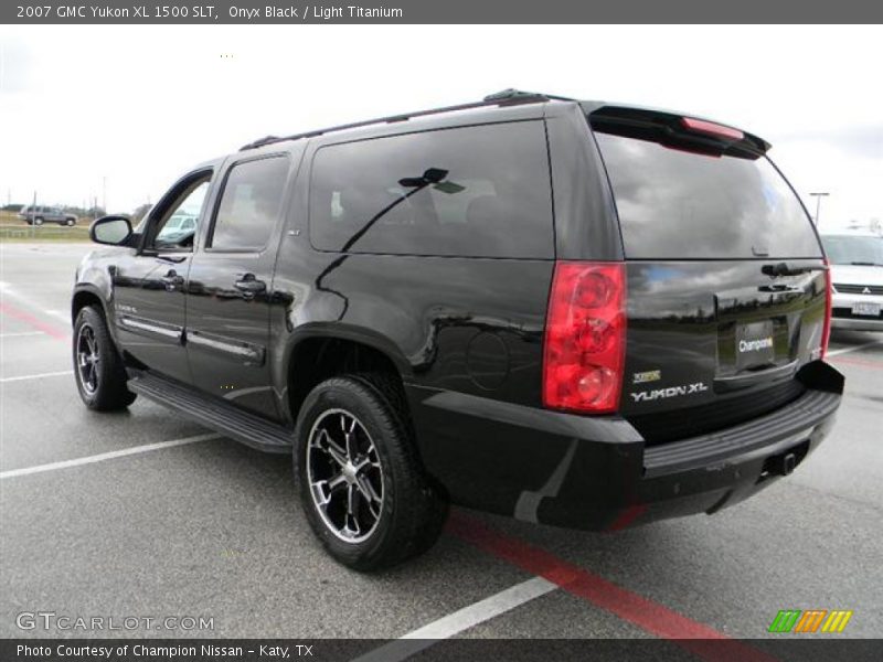 Onyx Black / Light Titanium 2007 GMC Yukon XL 1500 SLT