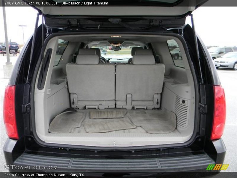 Onyx Black / Light Titanium 2007 GMC Yukon XL 1500 SLT
