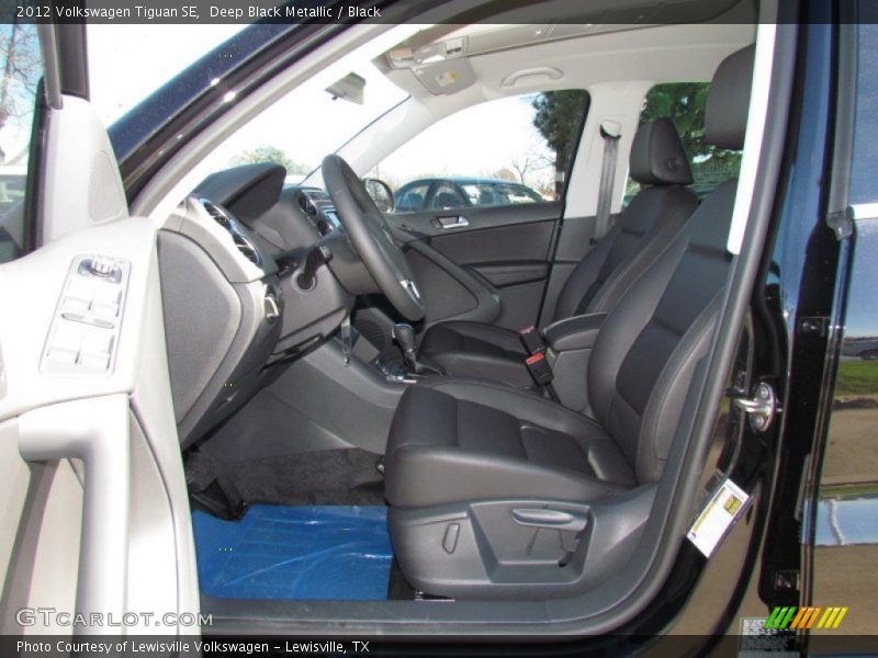 Deep Black Metallic / Black 2012 Volkswagen Tiguan SE