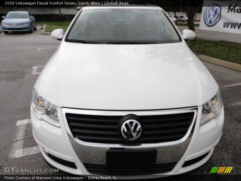Candy White / Cornsilk Beige 2009 Volkswagen Passat Komfort Sedan