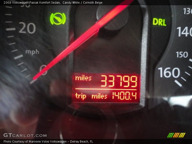 Candy White / Cornsilk Beige 2009 Volkswagen Passat Komfort Sedan