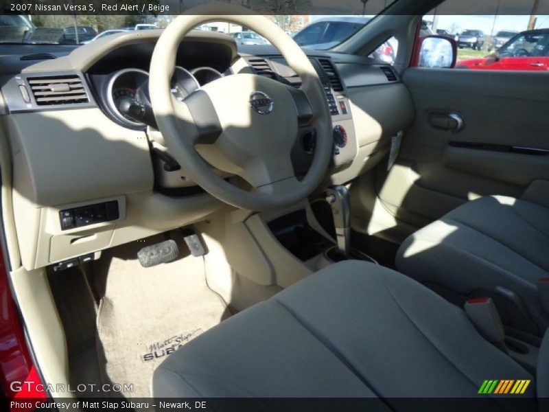 Red Alert / Beige 2007 Nissan Versa S