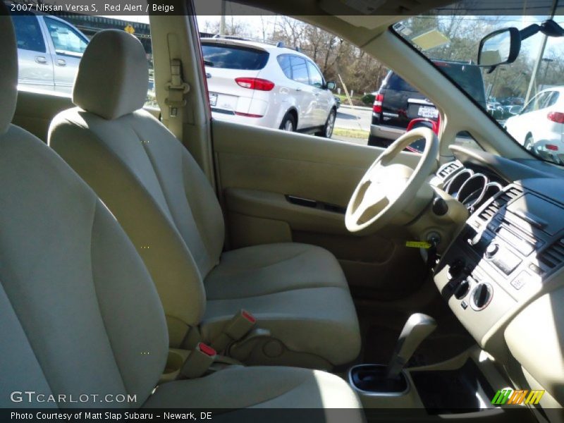 Red Alert / Beige 2007 Nissan Versa S