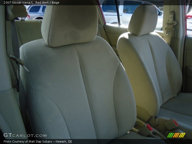 Red Alert / Beige 2007 Nissan Versa S