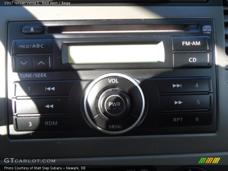 Red Alert / Beige 2007 Nissan Versa S