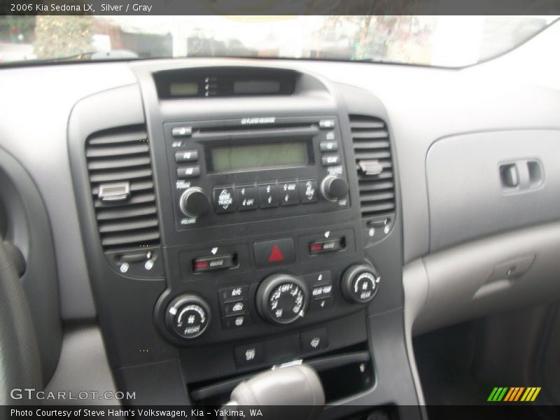 Silver / Gray 2006 Kia Sedona LX