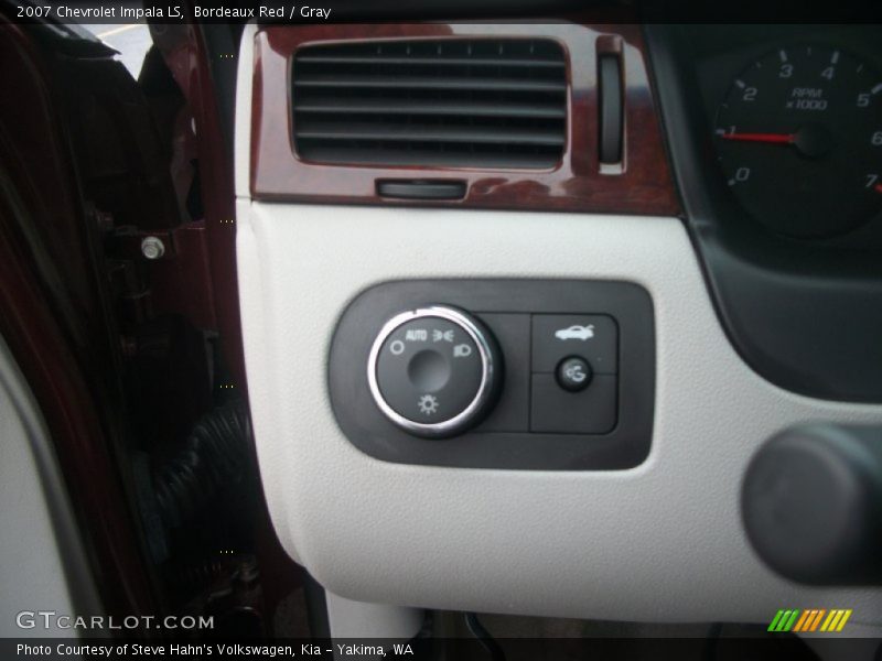 Bordeaux Red / Gray 2007 Chevrolet Impala LS