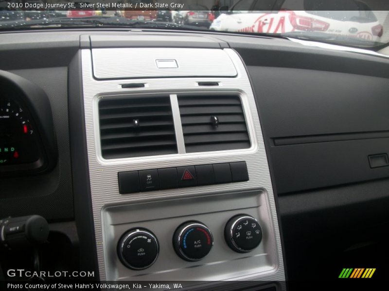Silver Steel Metallic / Dark Slate Gray 2010 Dodge Journey SE