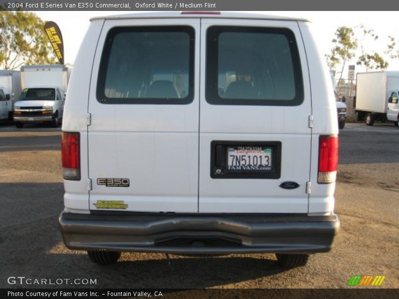 Oxford White / Medium Flint 2004 Ford E Series Van E350 Commercial