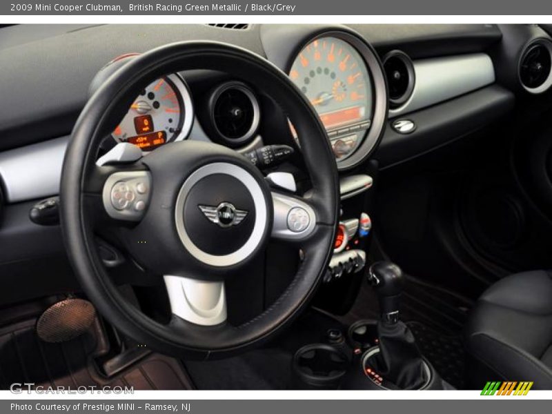 British Racing Green Metallic / Black/Grey 2009 Mini Cooper Clubman