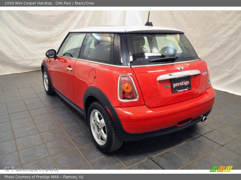 Chili Red / Black/Grey 2009 Mini Cooper Hardtop