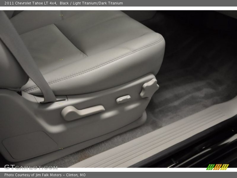 Black / Light Titanium/Dark Titanium 2011 Chevrolet Tahoe LT 4x4