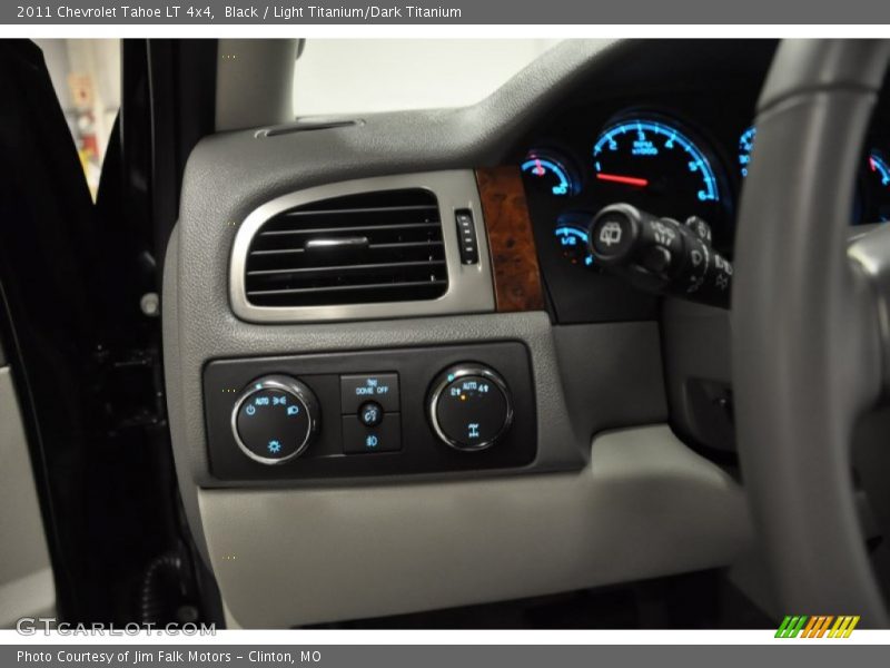 Black / Light Titanium/Dark Titanium 2011 Chevrolet Tahoe LT 4x4
