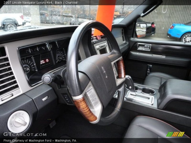 Black / Charcoal 2007 Lincoln Navigator Luxury 4x4