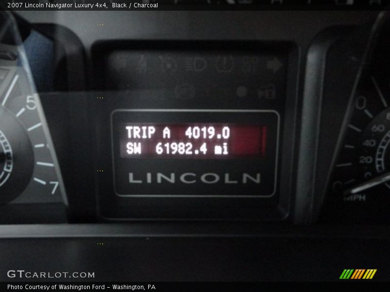 Black / Charcoal 2007 Lincoln Navigator Luxury 4x4