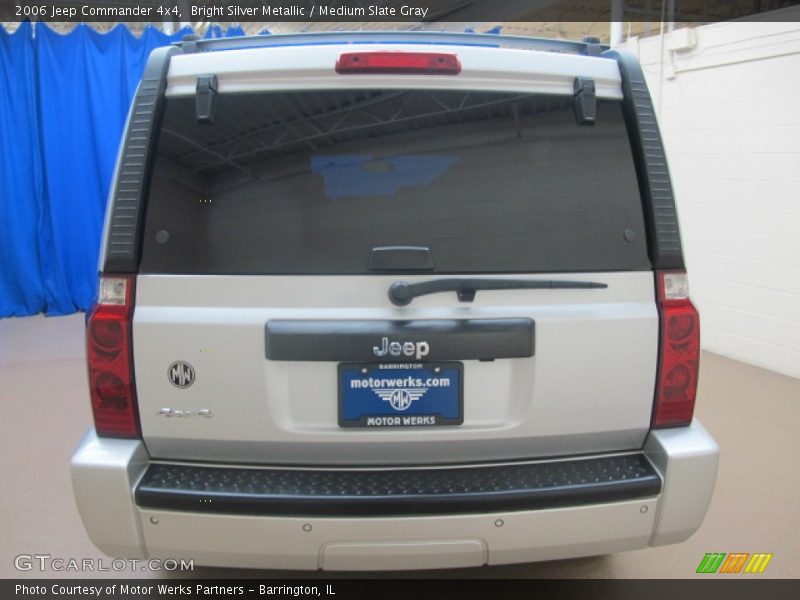 Bright Silver Metallic / Medium Slate Gray 2006 Jeep Commander 4x4