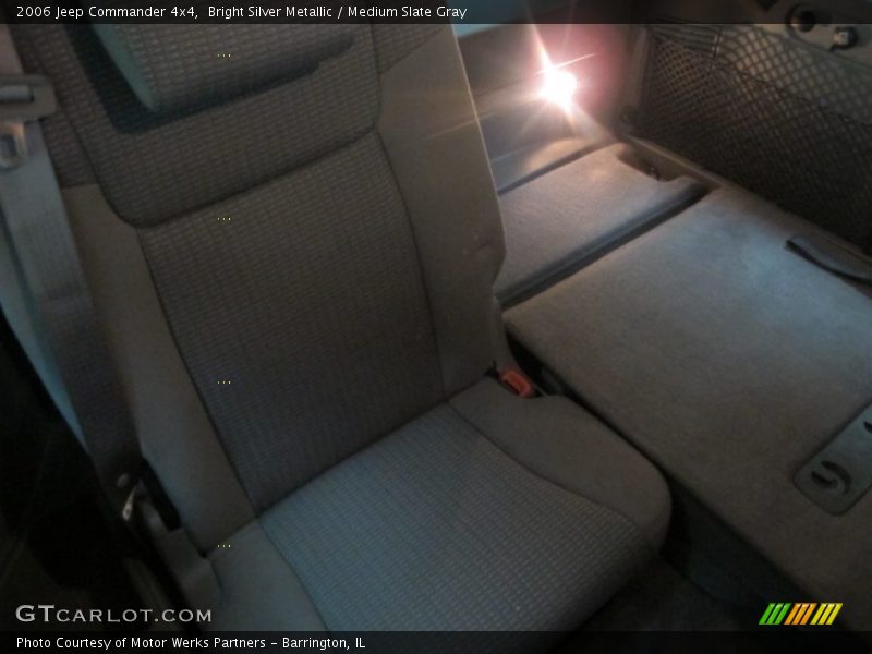 Bright Silver Metallic / Medium Slate Gray 2006 Jeep Commander 4x4