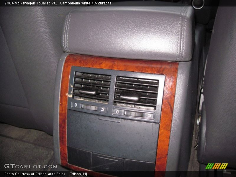 Campanella White / Anthracite 2004 Volkswagen Touareg V8