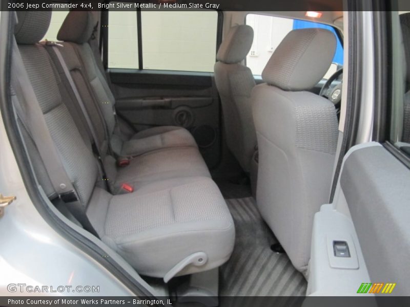 Bright Silver Metallic / Medium Slate Gray 2006 Jeep Commander 4x4