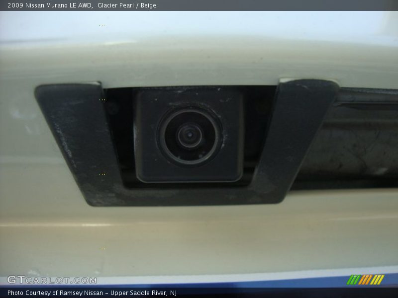 Glacier Pearl / Beige 2009 Nissan Murano LE AWD