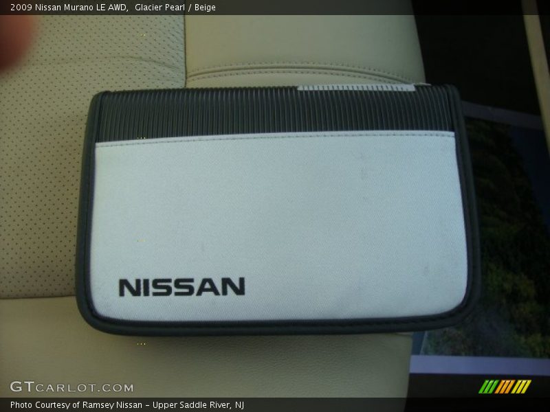 Glacier Pearl / Beige 2009 Nissan Murano LE AWD